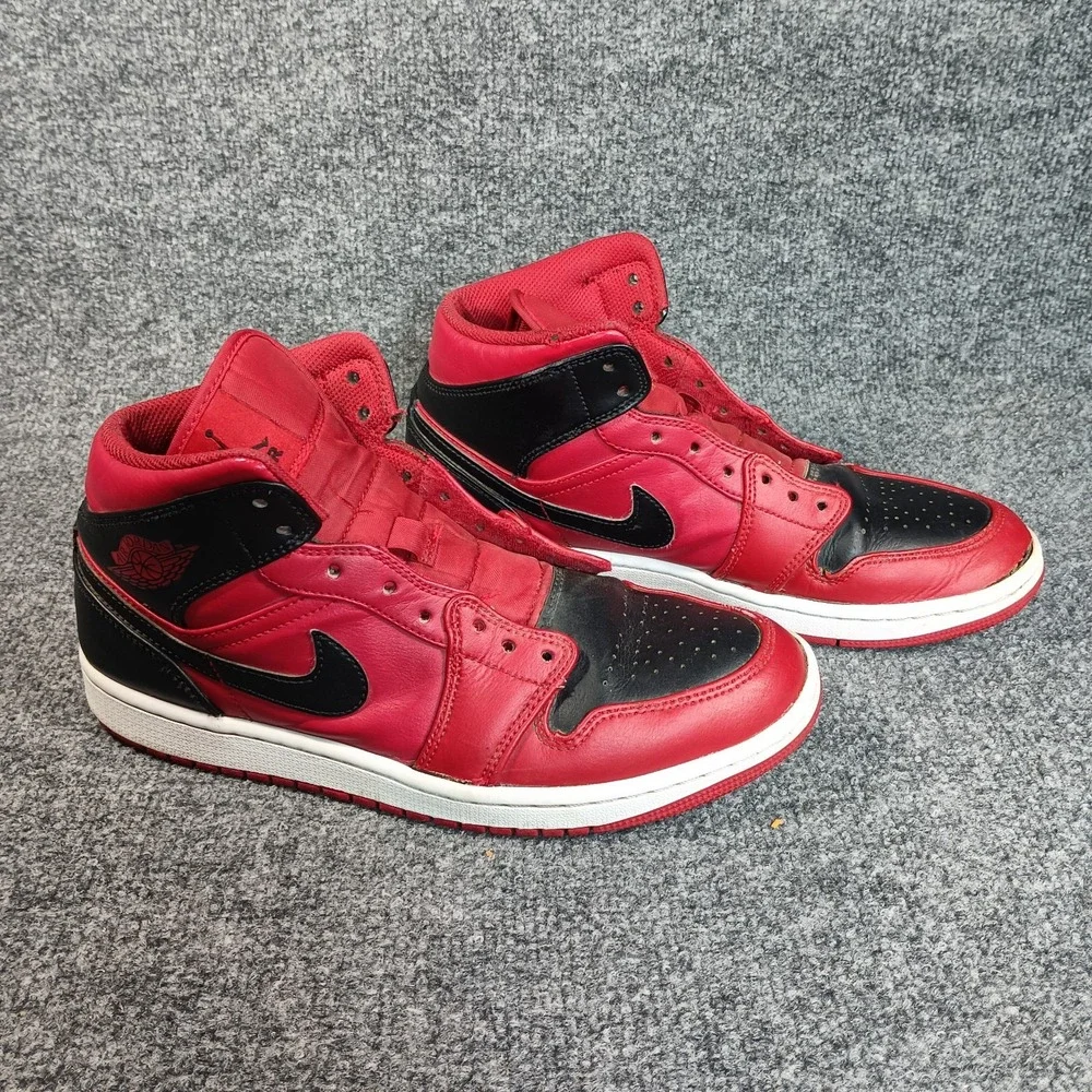 Nike Air Jordan 1 Mid Bred Men 8.5 Reverse Thrashed No Insoles No Laces Read